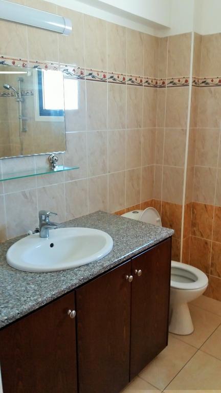 101 Mandritis Court Apartment Larnaca Luaran gambar