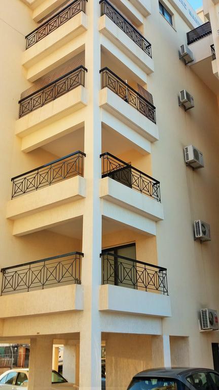 101 Mandritis Court Apartment Larnaca Luaran gambar